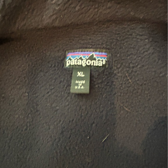 Vintage Patagonia Vest with fleece interior. Size is XL but fits more like an L - Picture 2 of 2